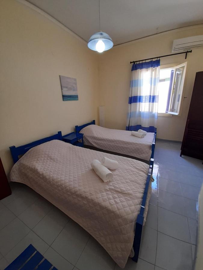 Old Harbor Apartments Spetses Town Ngoại thất bức ảnh