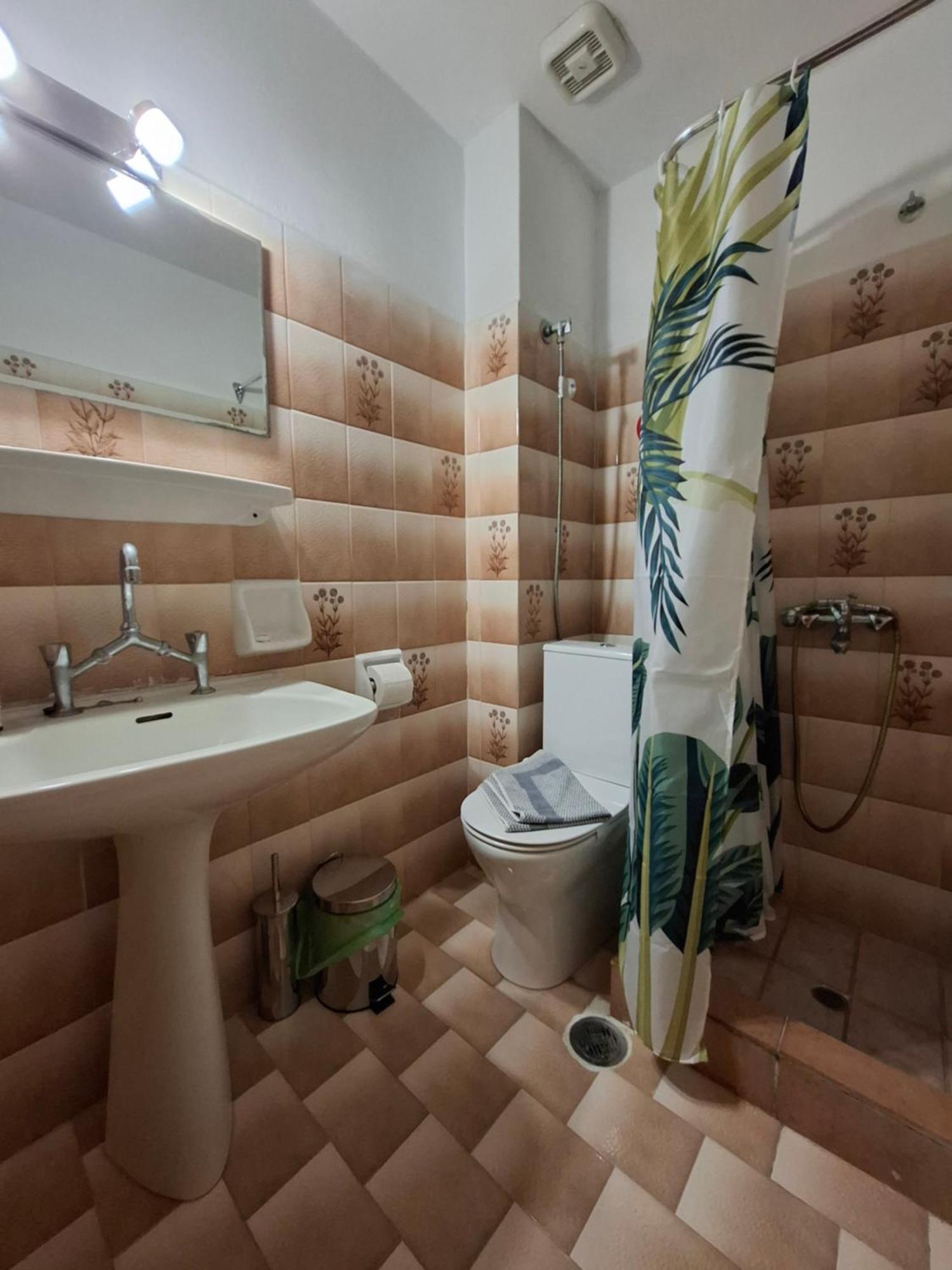 Old Harbor Apartments Spetses Town Ngoại thất bức ảnh