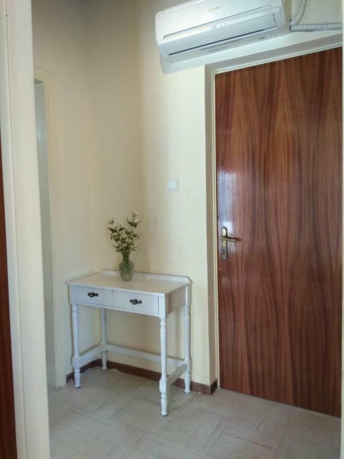 Old Harbor Apartments Spetses Town Ngoại thất bức ảnh